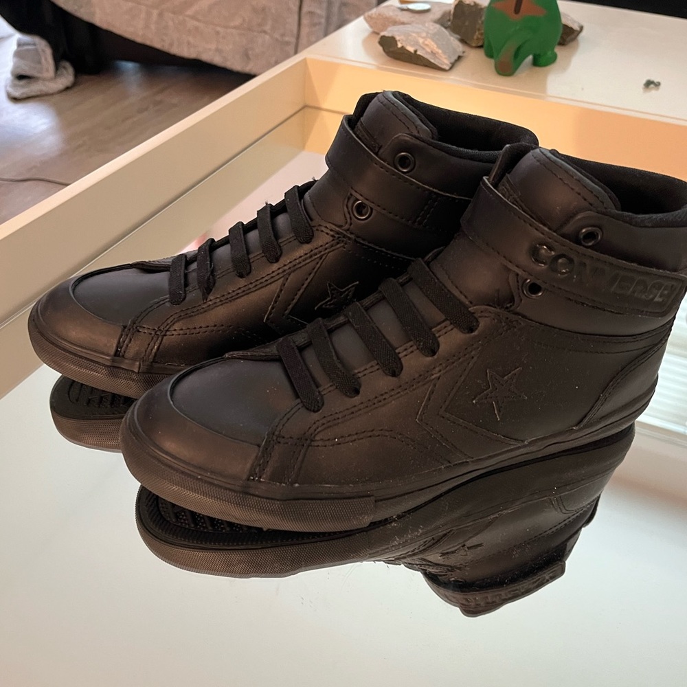 Converse high tops - Picture 1 of 2